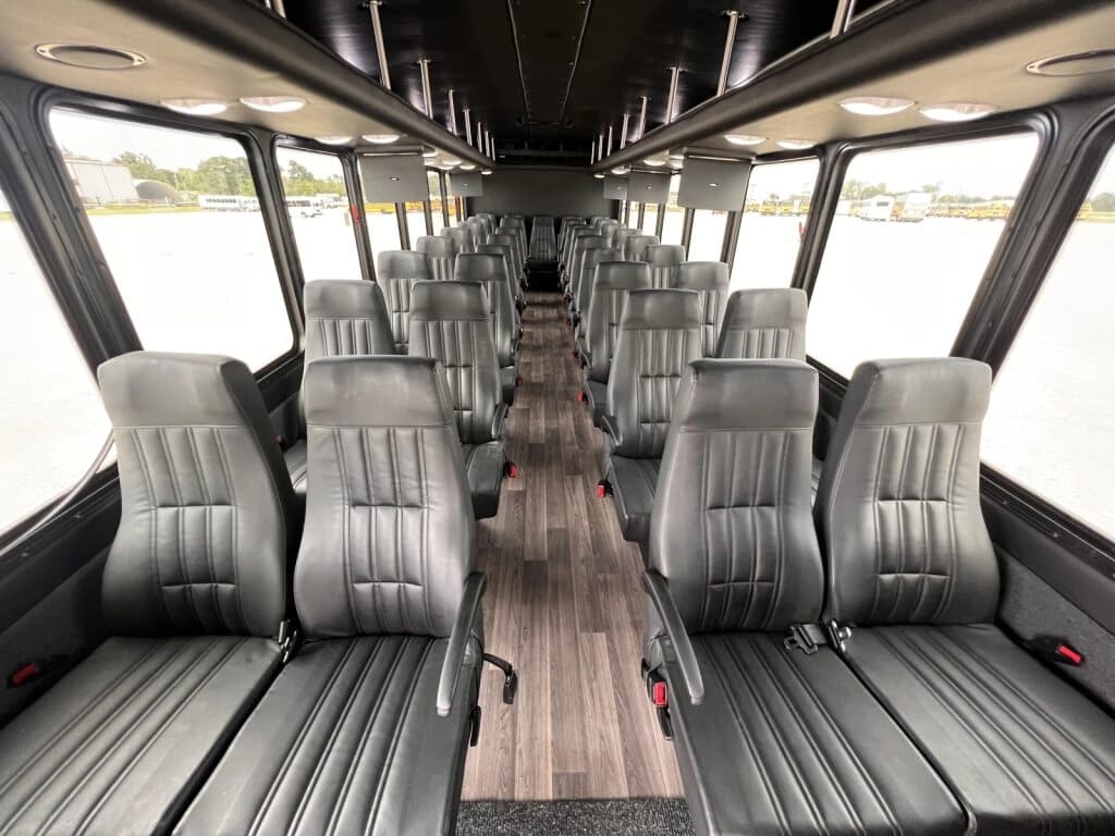 2021 Freightliner Glaval Shuttle Bus - Image 14