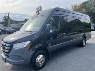 2019 Mercedes Benz Sprinter bus
