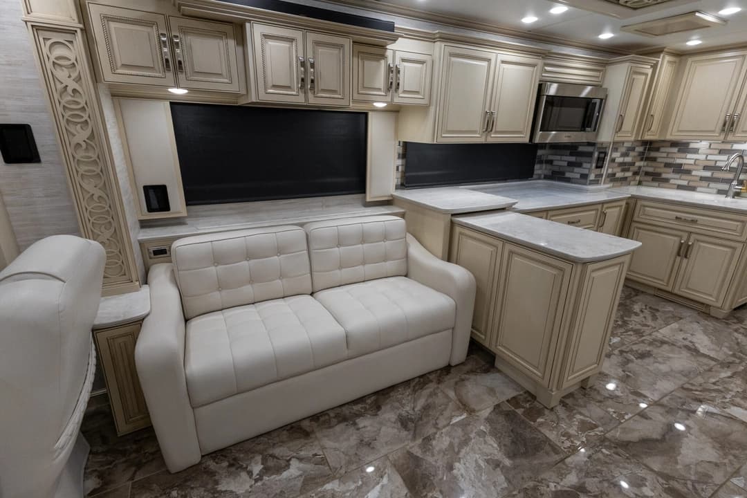 2023 Newmar Essex Motorhome - Image 17