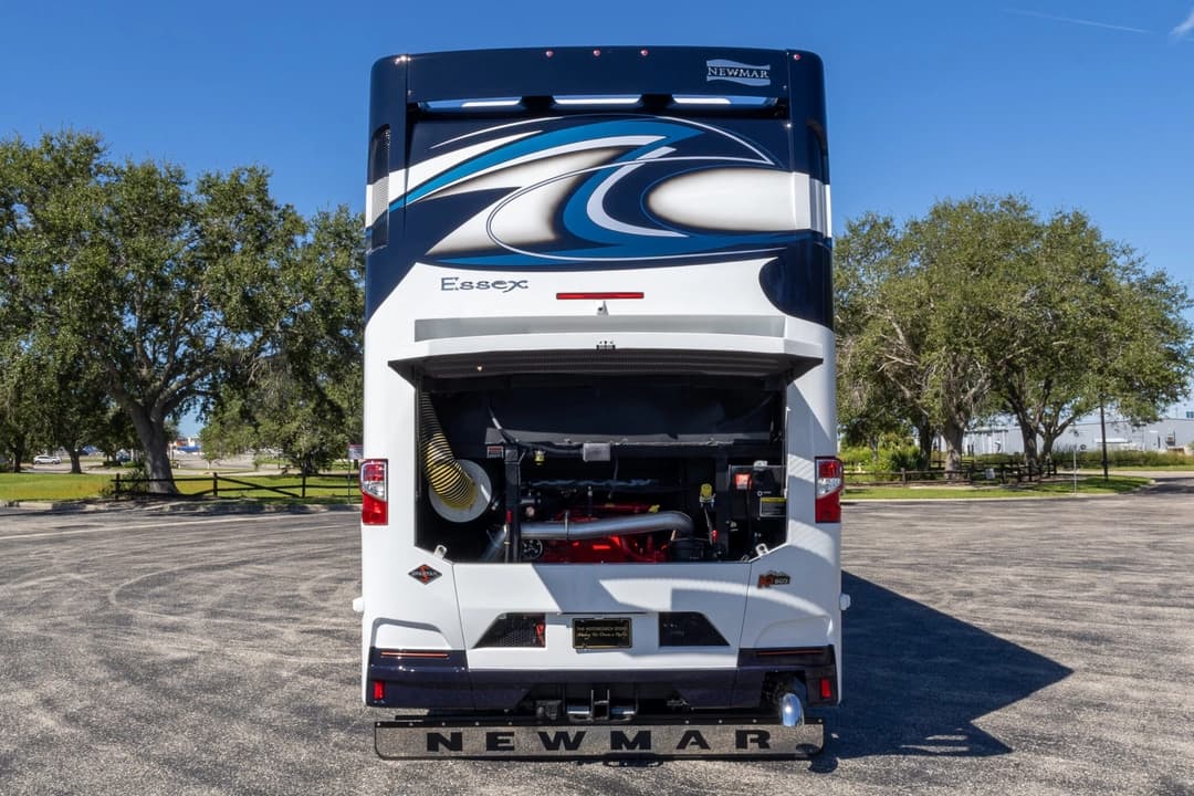 2023 Newmar Essex Motorhome - Image 48