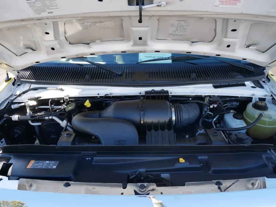 2019 ElDorado Aerotech Shuttle Bus - Image 10