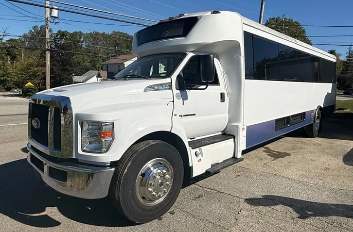 2017 Ford F-650 ADA 32P Diesel - Image 1
