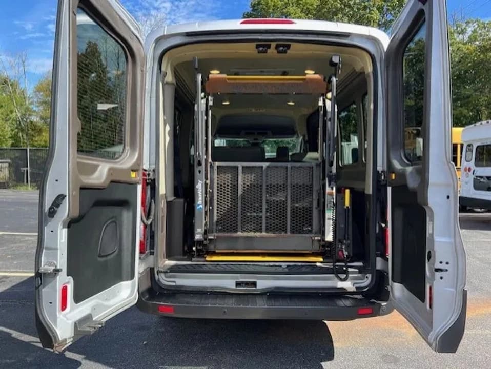 2015 Ford Transit 250 XL ADA Passenger Van - Image 6