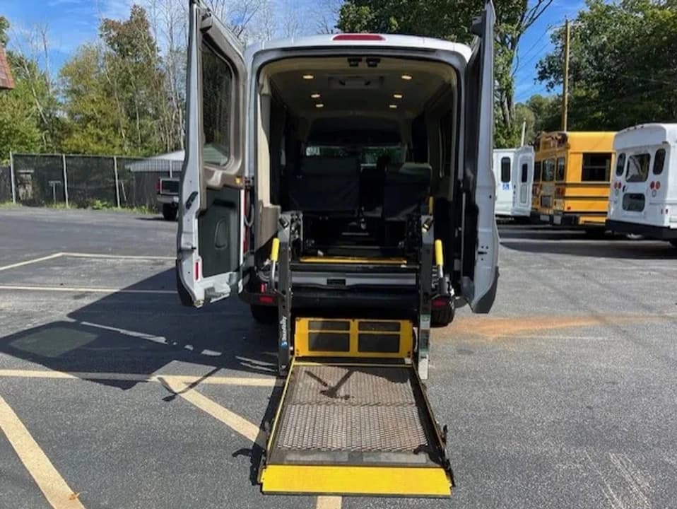 2015 Ford Transit 250 XL ADA Passenger Van - Image 8