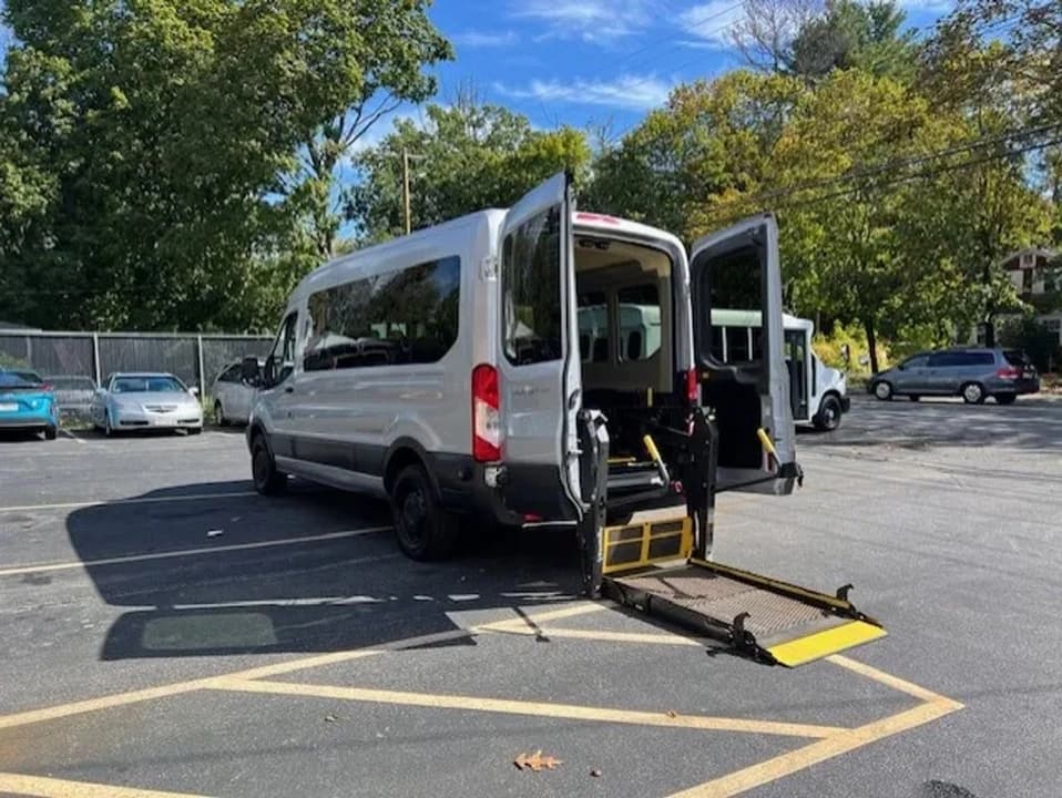 2015 Ford Transit 250 XL ADA Passenger Van - Image 9