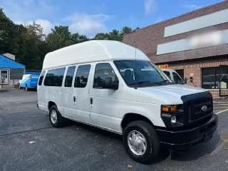 2014 Ford E250 bus