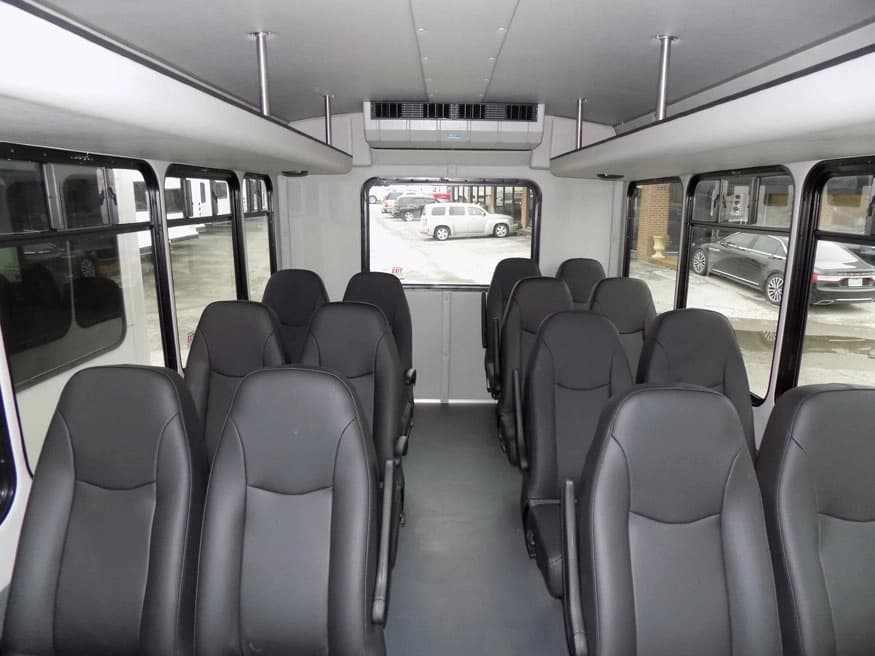 2024 Ford E350 Starcraft Allstar Shuttle Bus - Image 4