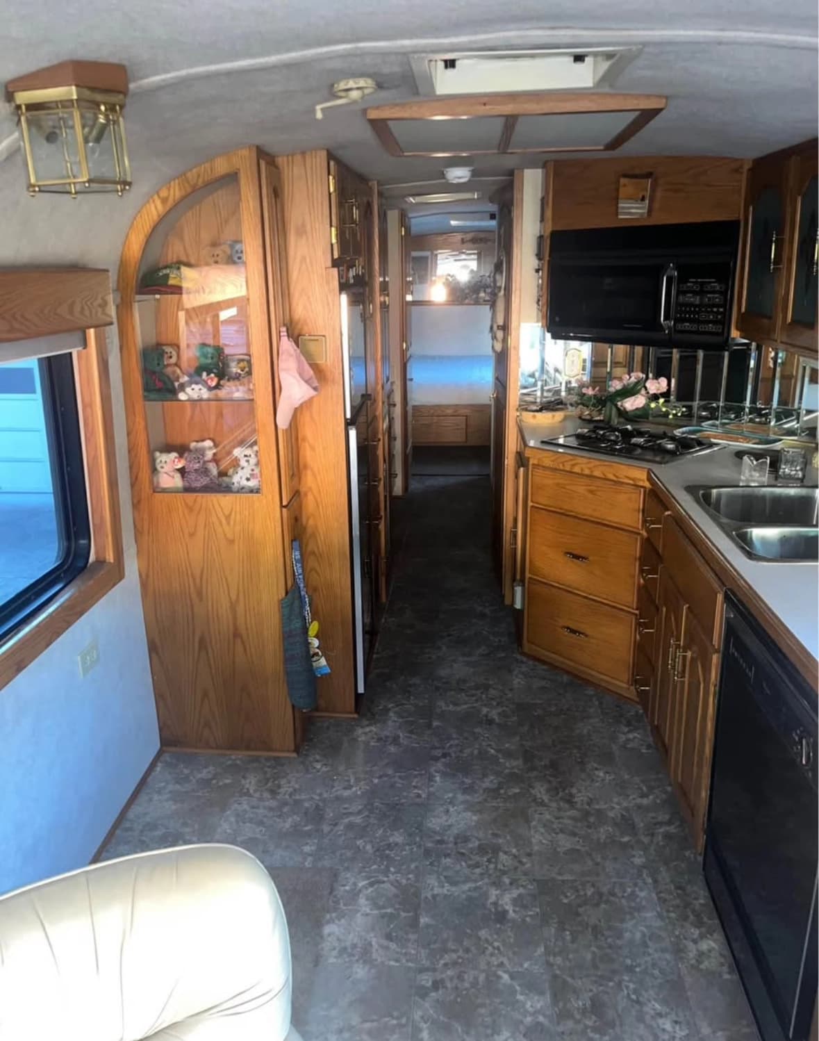 1977 MCI 8 Conversion/Specialty - Image 16