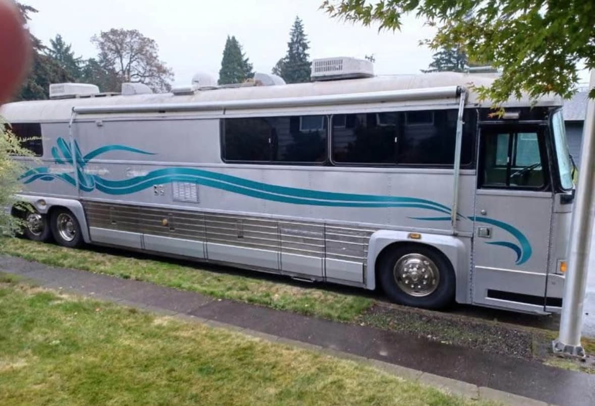 1977 MCI 8 Conversion/Specialty - Image 19