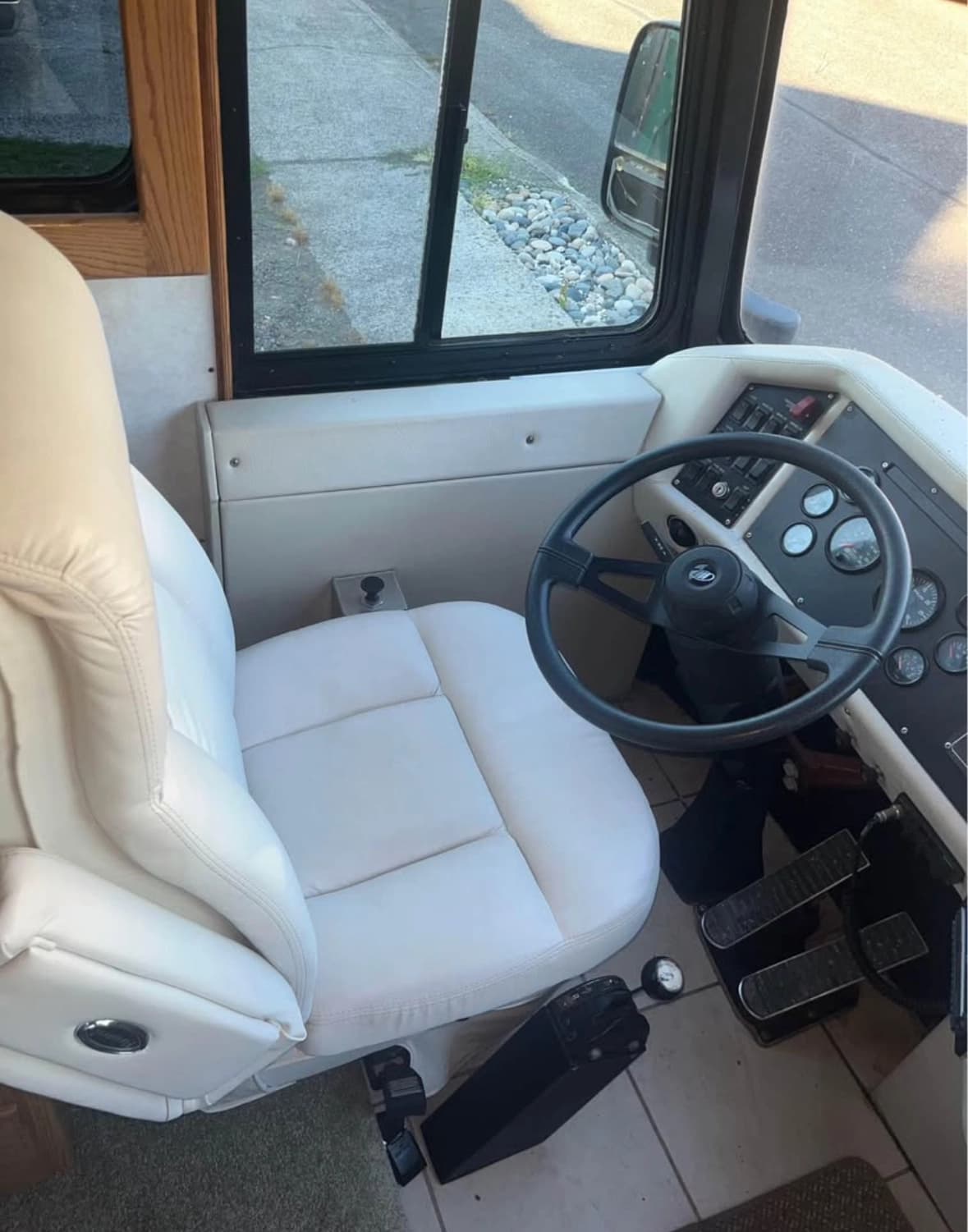 1977 MCI 8 Conversion/Specialty - Image 28