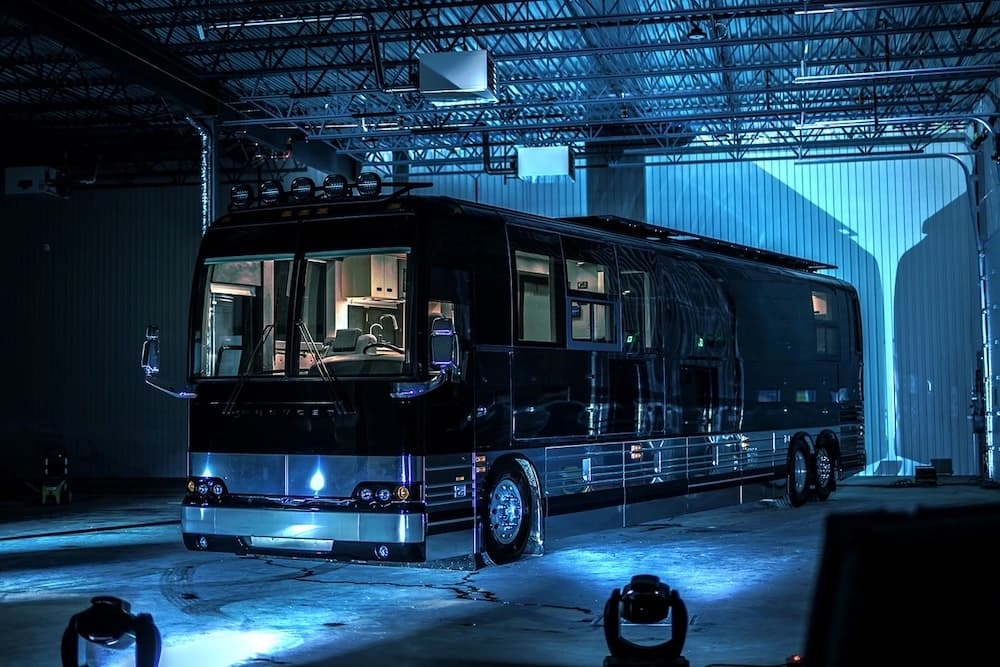 2023 Prevost Loki X3 Motorhome - Image 3