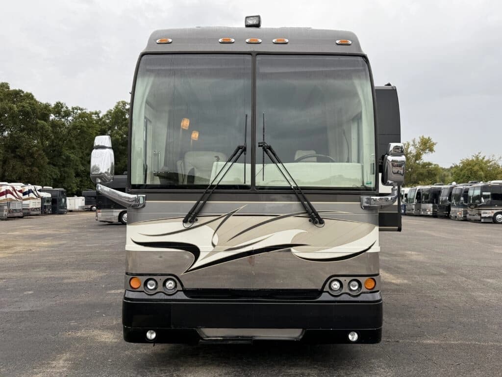 2007 Prevost XLII Motorhome - Image 7