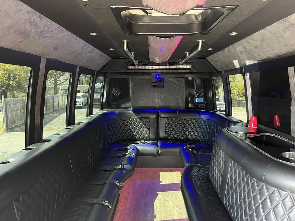 2014 Ford E450 Battisti Customs Limo Bus - Image 7