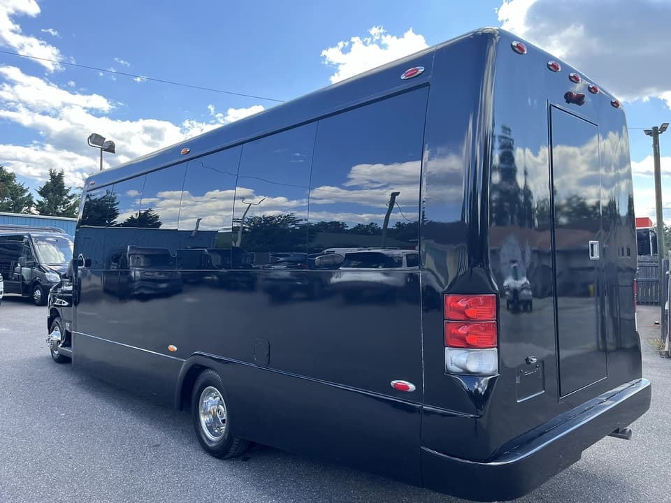 2014 Ford E450 Battisti Customs Limo Bus - Image 3