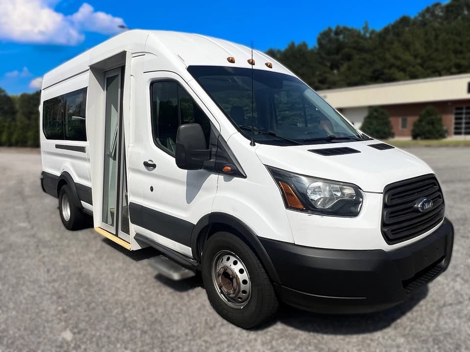 2015 Ford Transit bus