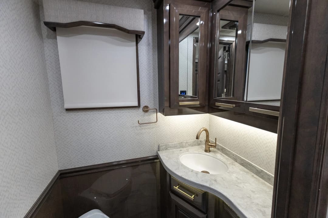 2022 Entegra Cornerstone 45B Motorhome - Image 22