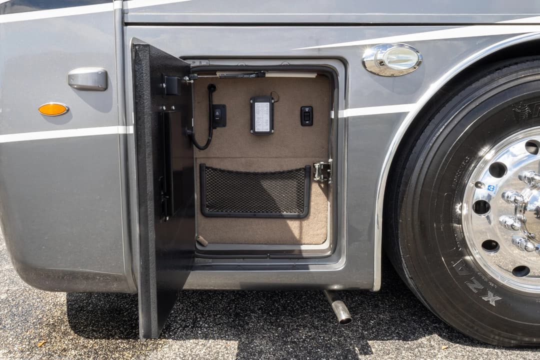 2022 Entegra Cornerstone 45B Motorhome - Image 34
