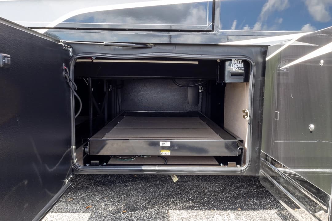 2022 Entegra Cornerstone 45B Motorhome - Image 37