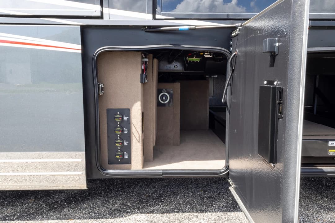 2022 Entegra Cornerstone 45B Motorhome - Image 43