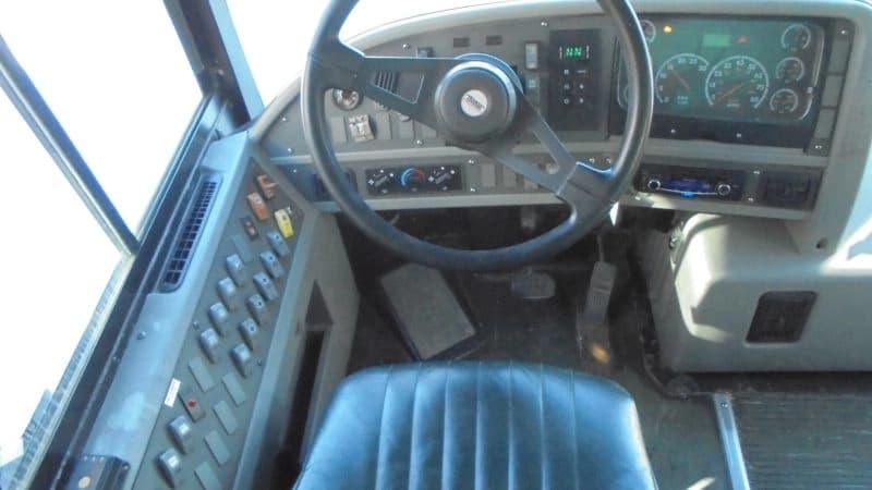 2009 Thomas Flat Nose School Bus - Image 4