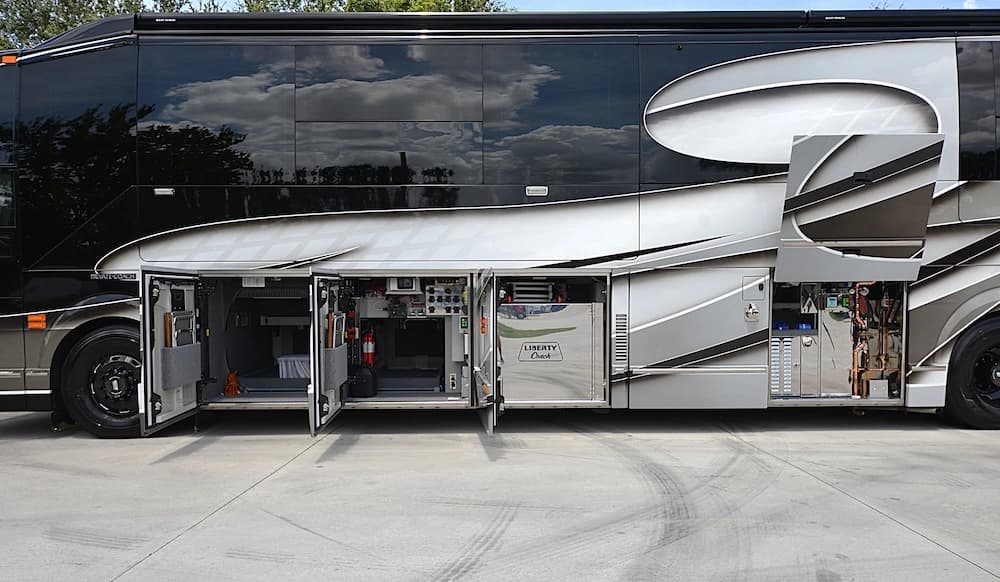2017 Prevost Liberty Elegant Lady H3-45 Motorhome - Image 16