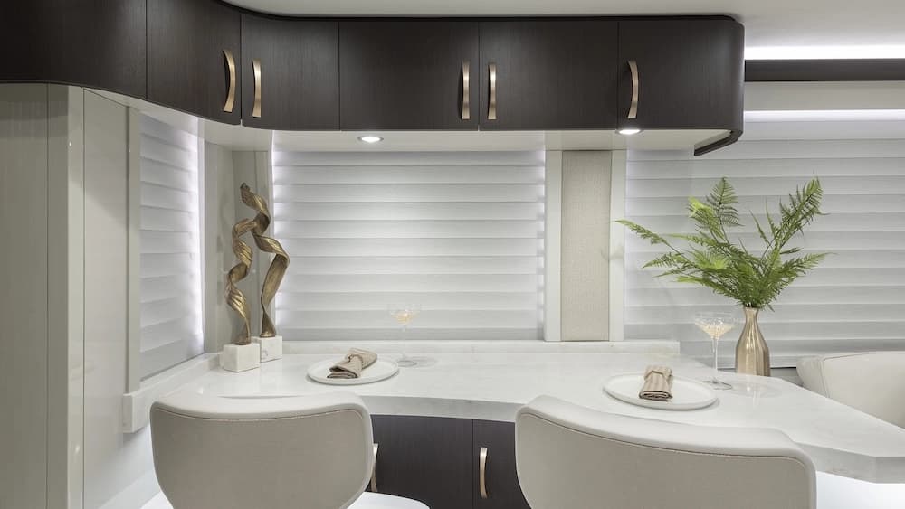 2022 Prevost Liberty Elegant Lady H3-45 Motorhome - Image 15