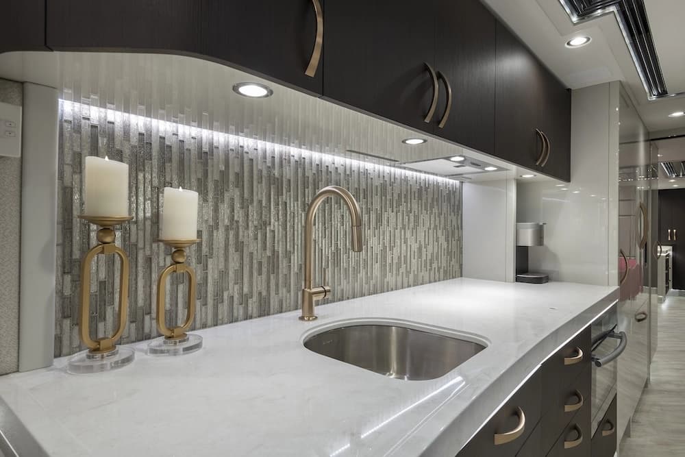 2022 Prevost Liberty Elegant Lady H3-45 Motorhome - Image 20