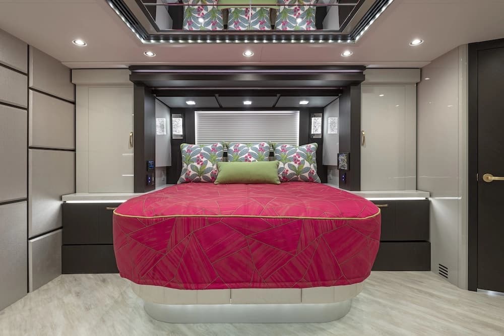 2022 Prevost Liberty Elegant Lady H3-45 Motorhome - Image 25