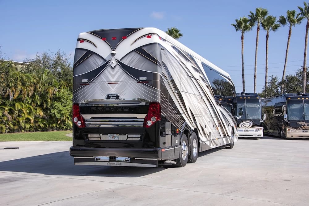 2022 Prevost Liberty Elegant Lady H3-45 Motorhome - Image 4