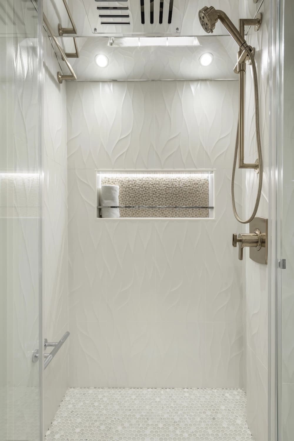 2022 Prevost Liberty Elegant Lady H3-45 Motorhome - Image 31