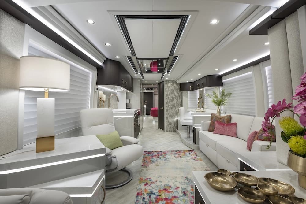 2022 Prevost Liberty Elegant Lady H3-45 Motorhome - Image 6