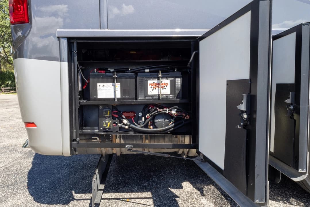 2018 Newmar Dutch Star Motorhome - Image 34