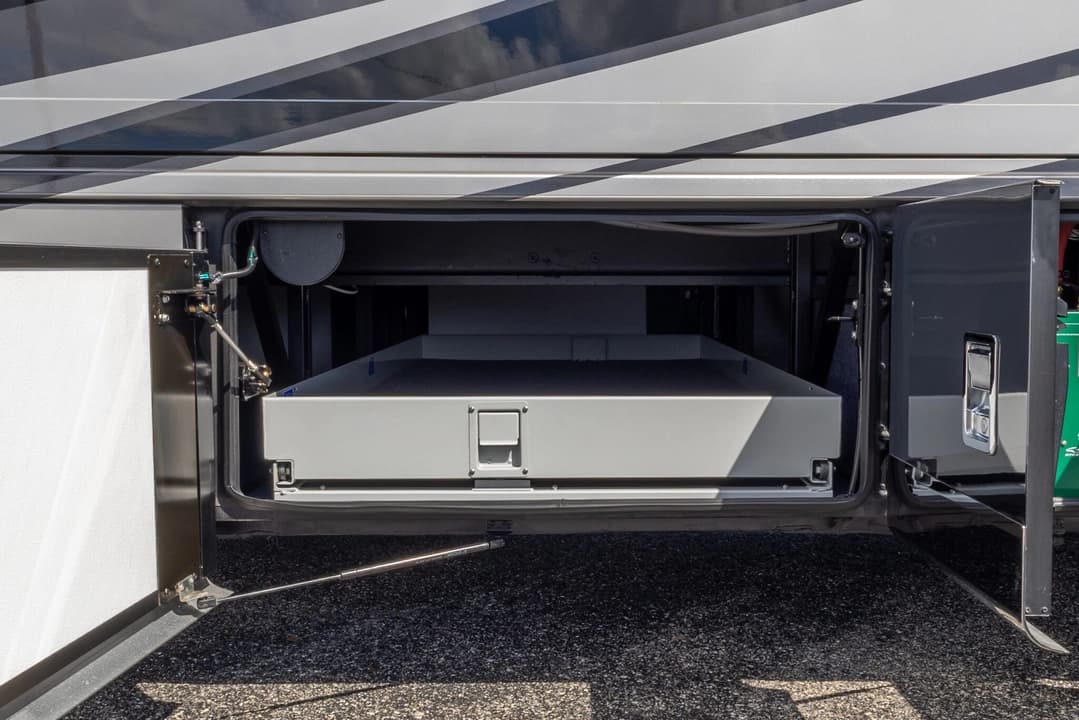 2018 Newmar Dutch Star Motorhome - Image 44