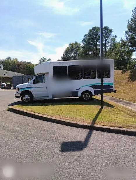 2016 Ford E 350 - Image 9
