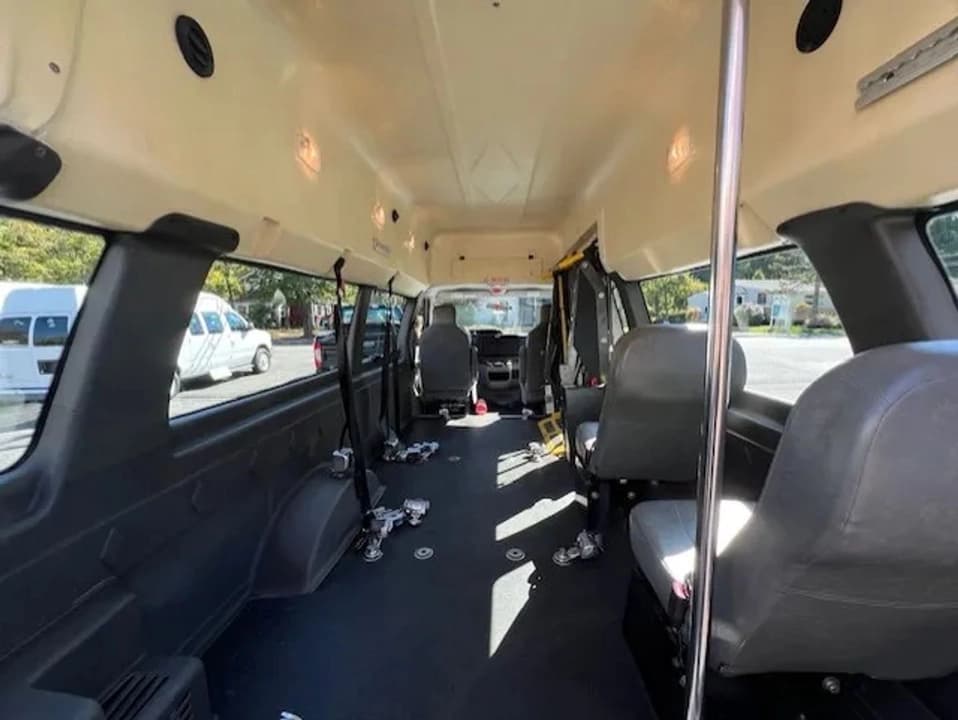 2014 Ford E250 ADA Passenger Van - Image 10