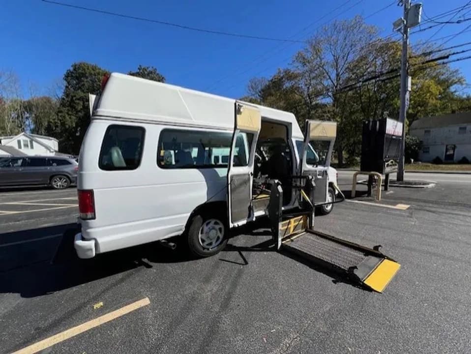2014 Ford E250 ADA Passenger Van - Image 2