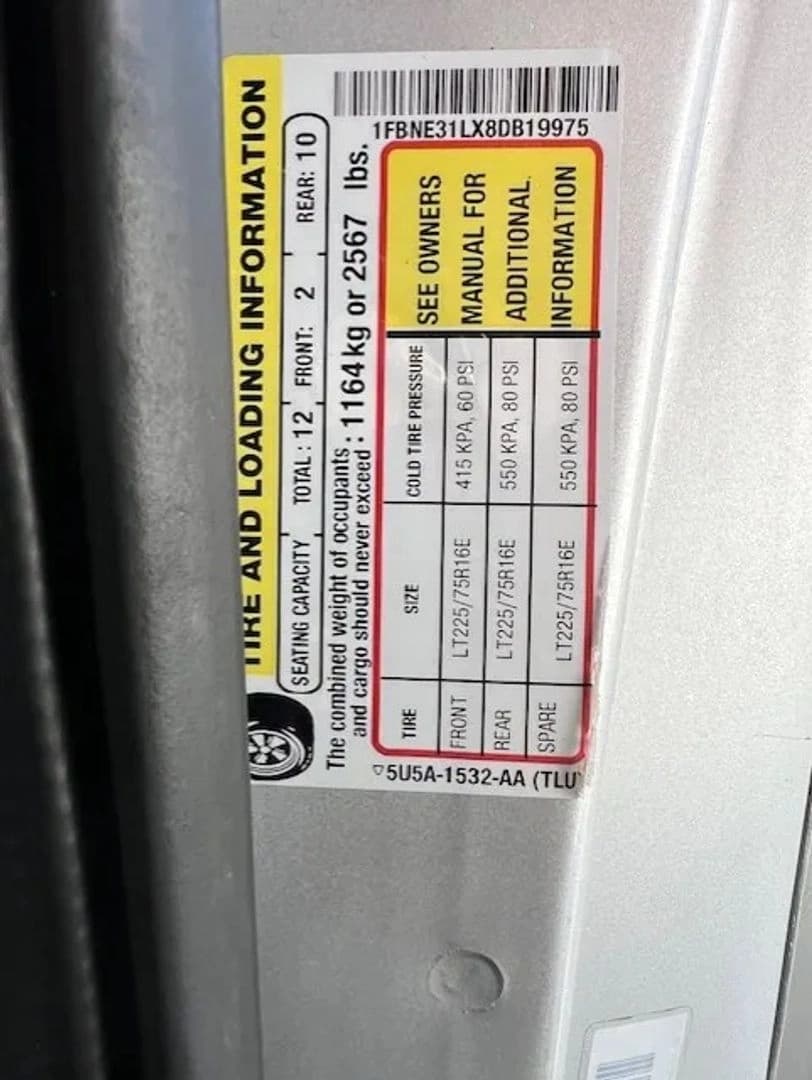 2008 FORD E350 SUPER DUTY 12 PASSENGER - Image 19