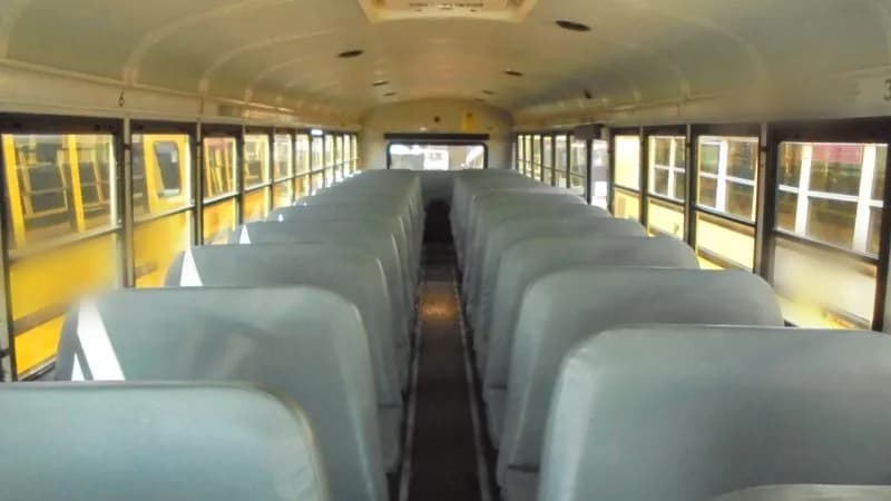 2009 Thomas Flat Nose School Bus - Image 3
