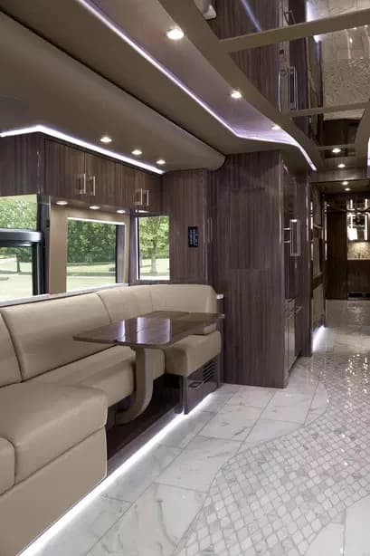 2020 Prevost H3-45 Motorcoach - Image 2
