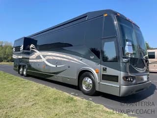 2006 Prevost Marathon H3-45 bus