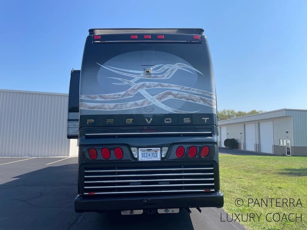 2006 Prevost Marathon H3-45 Motorcoach - Image 4