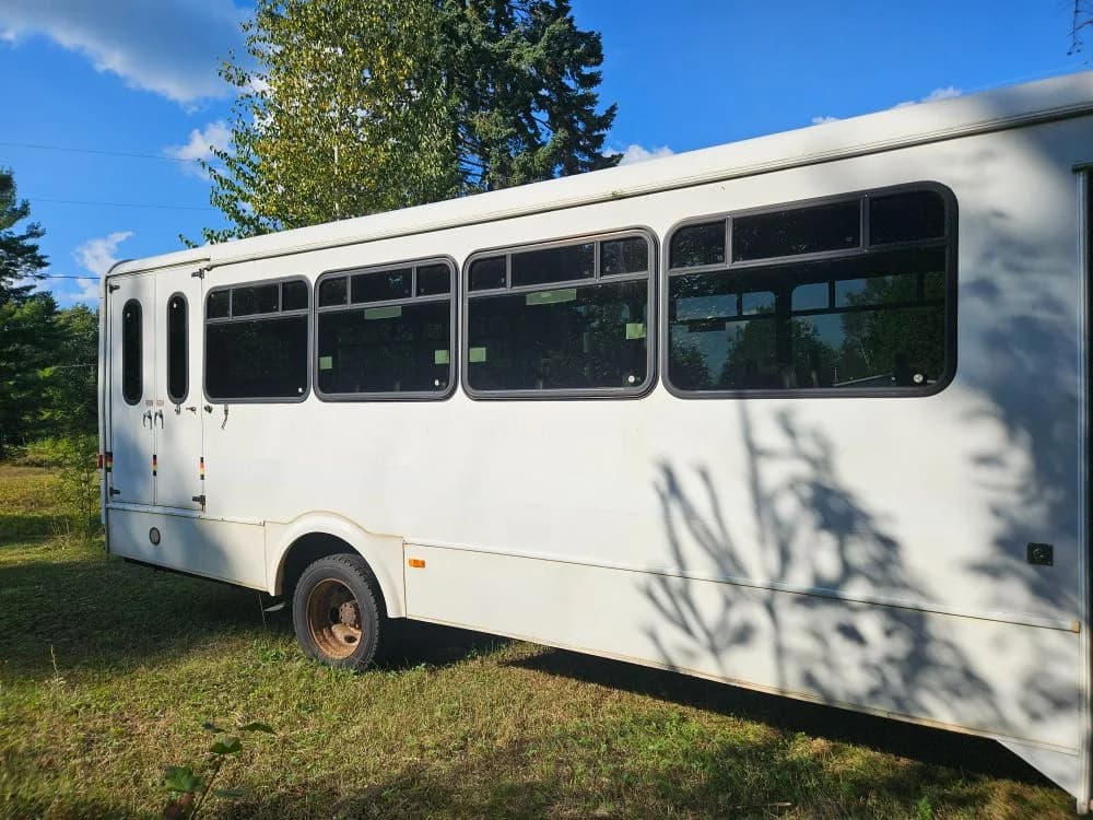2012 ford F550 Superduty bus