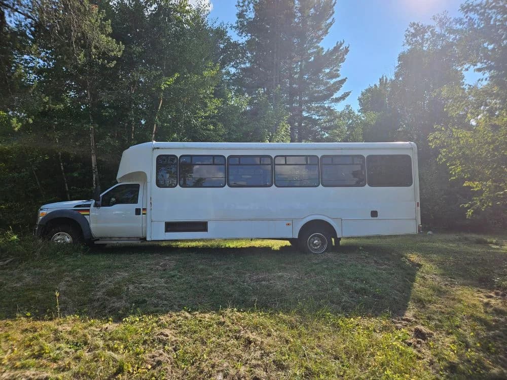 2012 ford F550 Superduty - Image 2