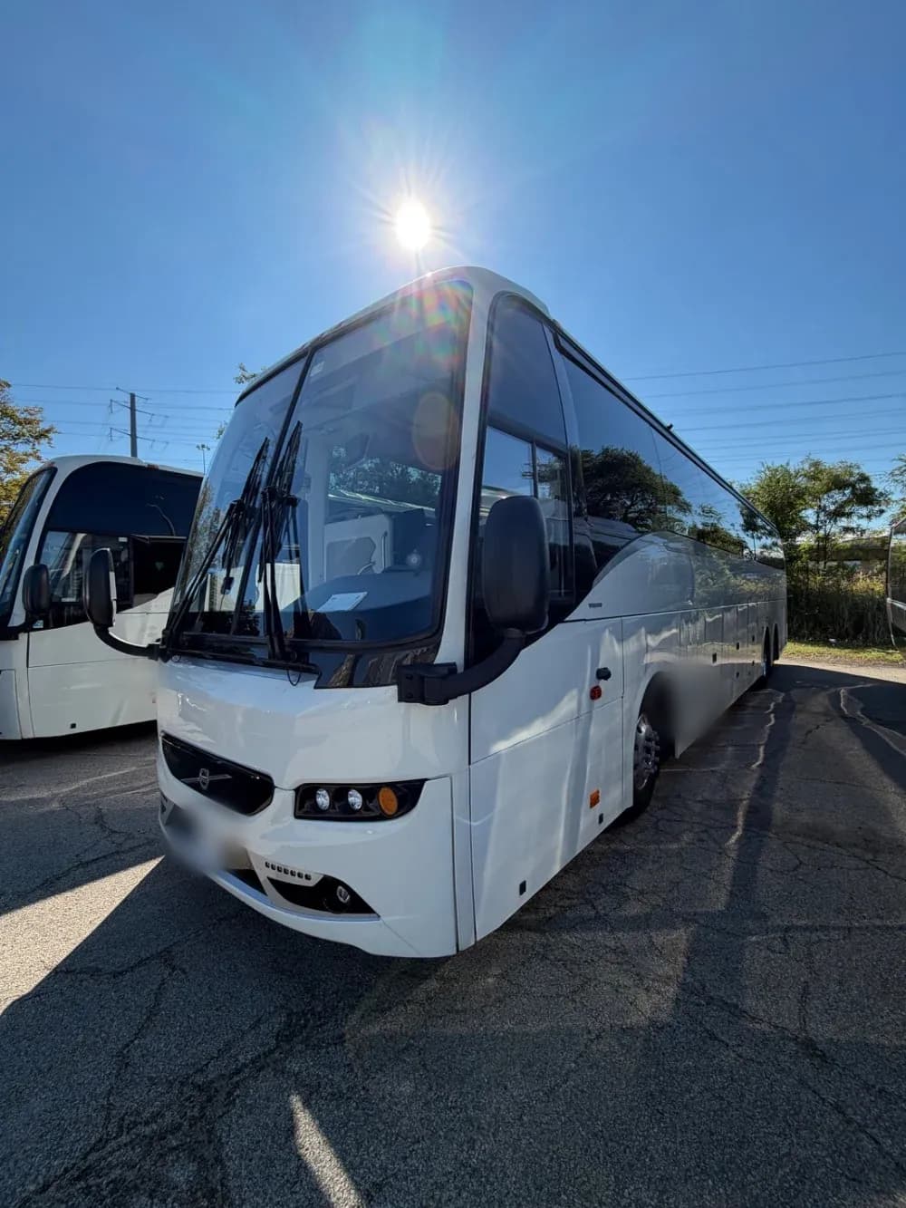 2025 Volvo 9700 - Image 12