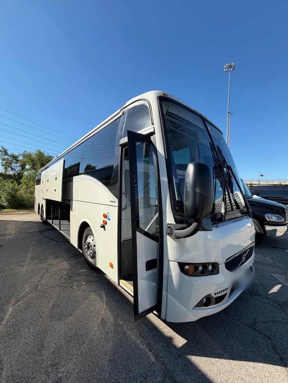 2025 Volvo 9700 bus