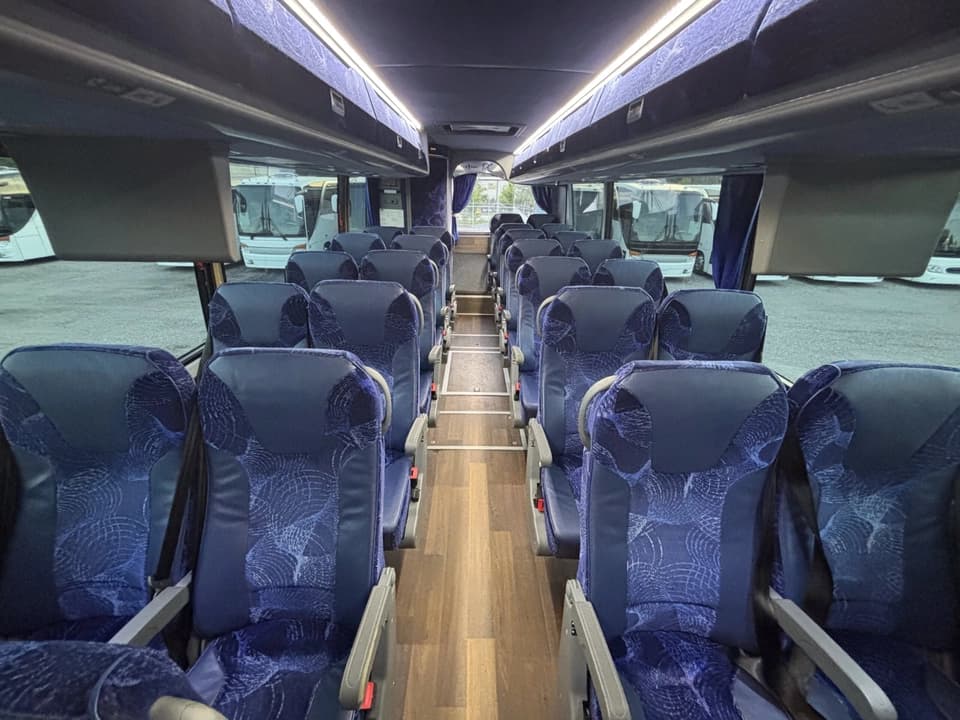 2015 Van Hool TX45 Coach Bus - Image 13