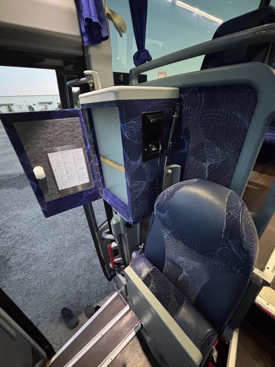 2015 Van Hool TX45 Coach Bus - Image 17