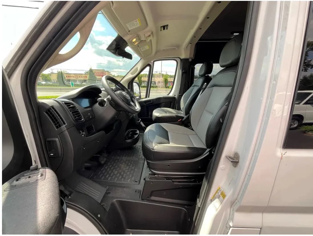 2023 Ram ProMaster 2500 ADA - Image 8