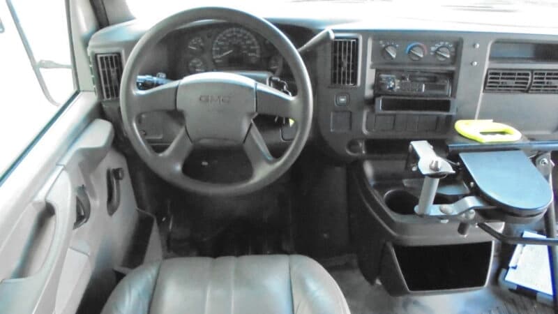 2005 GMC Thomas Type A Activity Bus - Image 5