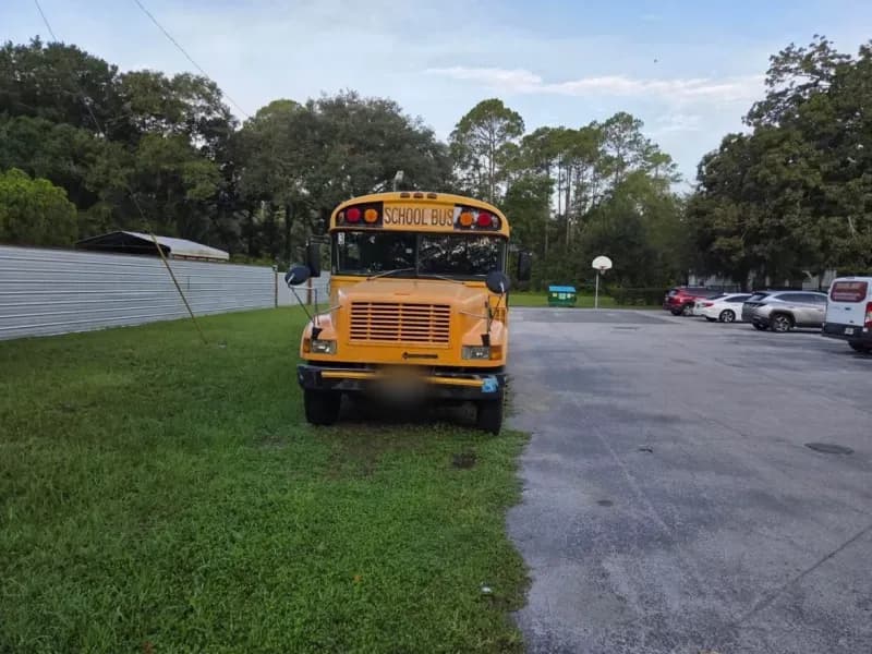 2001 International IC School Bus - Image 3
